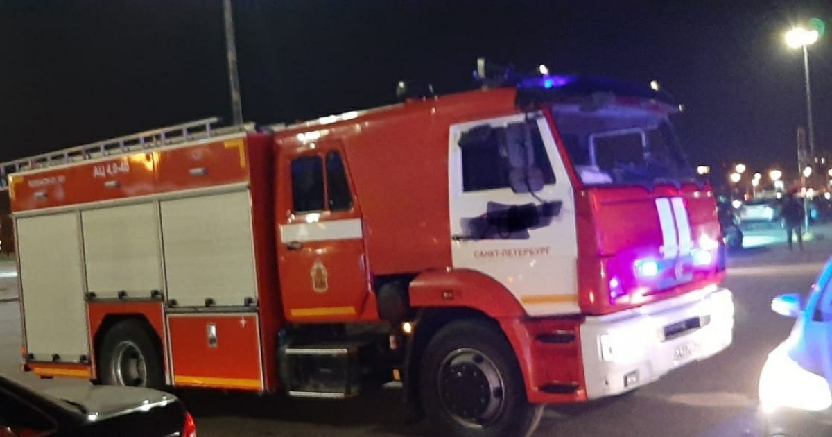 В ночных пожарах в Петербурге погибли люди